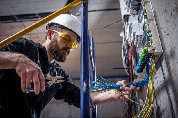 Best Affordable Emergency Electrician  in Starbuck, MN